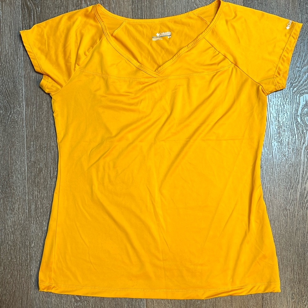 Columbia Workout Shirt